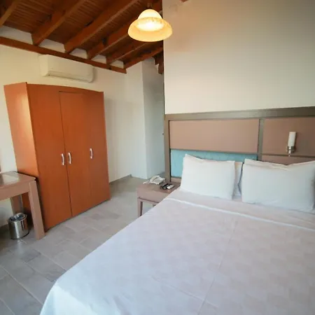 Zuzuu Hotel