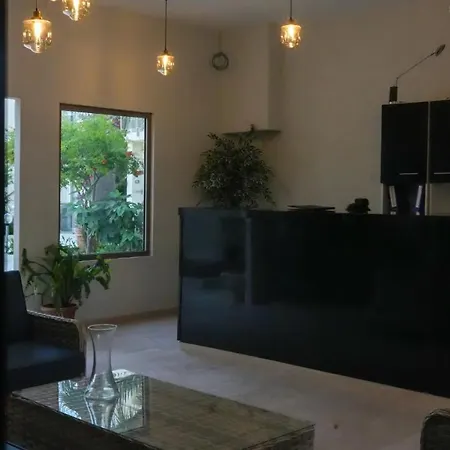 Zuzuu Hotel